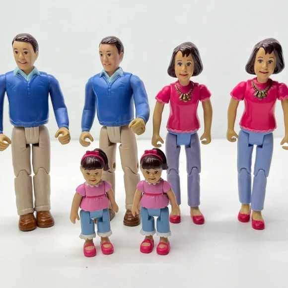 Toys R Us Loving Family You & Me Happy Together Family Figures Set of 2 Families - Picture 2 of 9